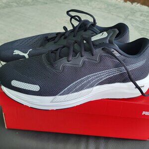 Mens 10.5 Puma running shoes.